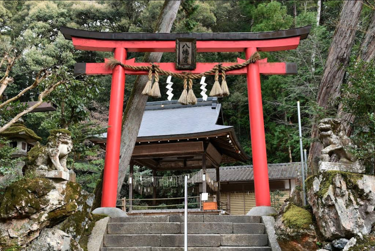 長谷八幡宮の全景